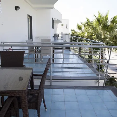 Medea Beach Resort 4*