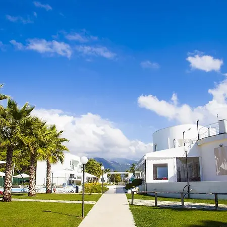 Resort Medea Beach 4*