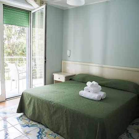 Medea - Cultural Near Amalfi Coast & Курортный комплекс 4*