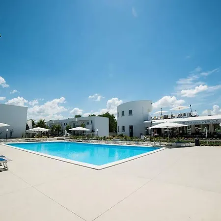 Курортный комплекс Medea 4*